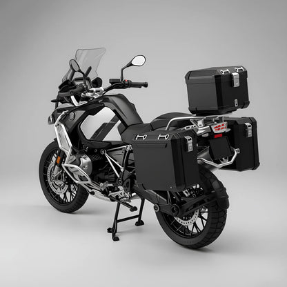 Miniature moto adventure 1/6 noir – vue arrière avec valises latérales et top case aluminium – modèle die-cast détaillé smoke and sound