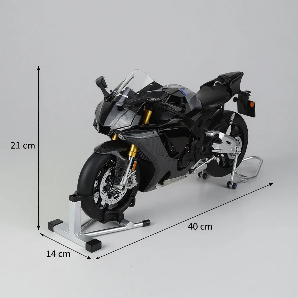 Miniature R1M échelle 1/6 - Dimensions 40cm longueur 21cm hauteur 14cm largeur