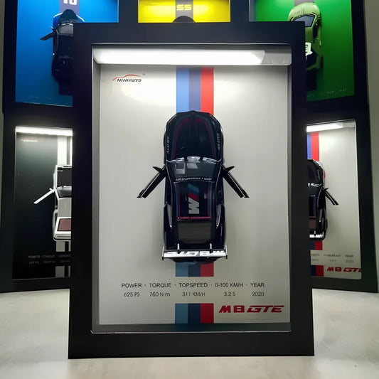 Tableau 3D LED M8 GTE noir livrée M vue de face - décoration murale racing lumineuse